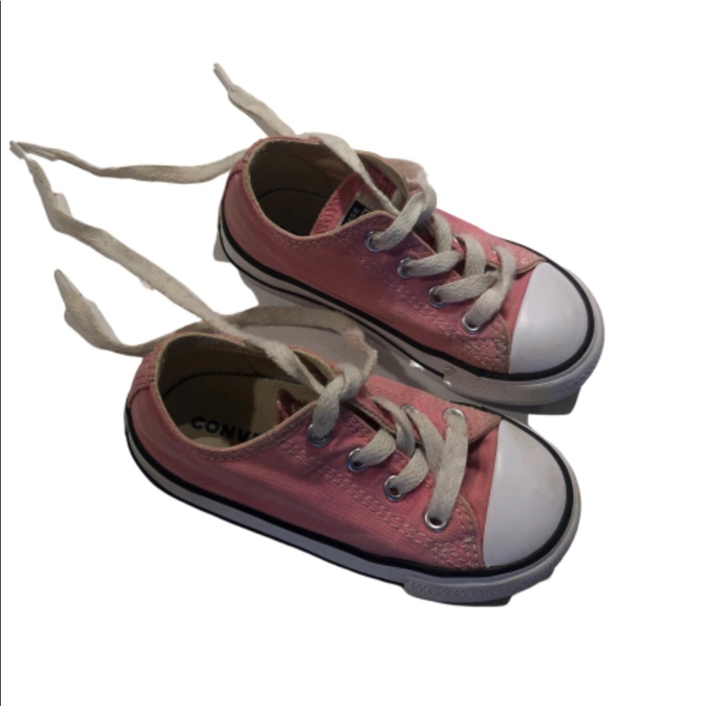 Converse little girls size 7 pink good condition - Picture 1 of 8